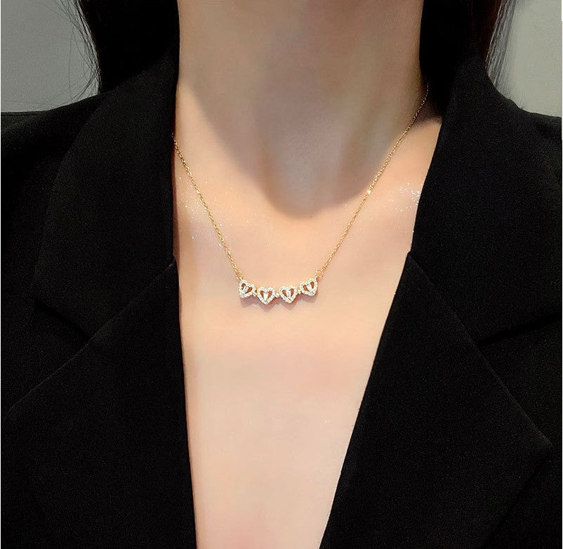MAGNETIC FOLDING HEART-SHAPED NECKLACE – Ohh chhori Fashion Jewellery